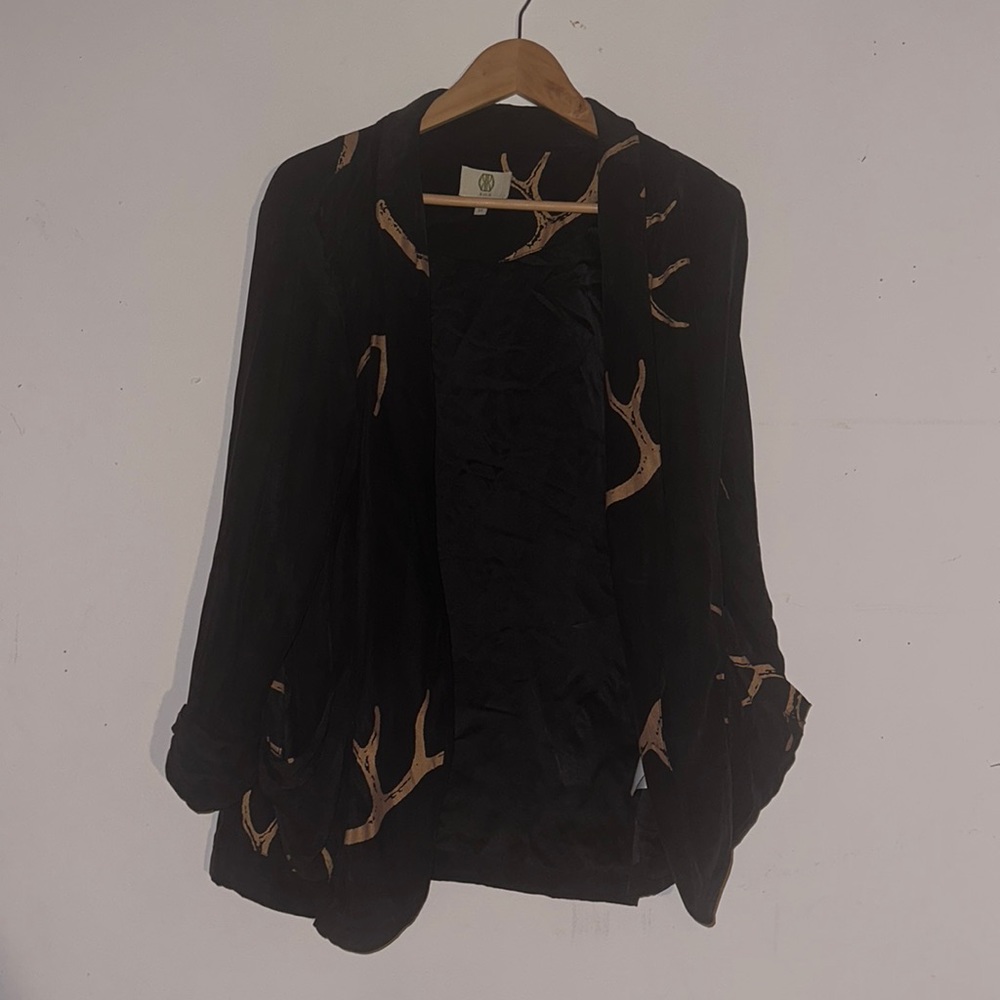 Koch 100% silk blazer with antler detail